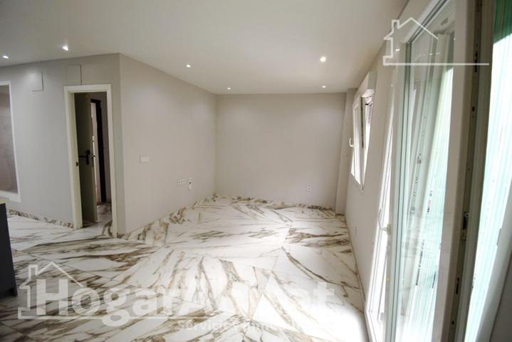 ¡ESPECTACULAR! CASA TOTALMENTE REFORMADA CON GARAJE Y TERRAZA photo 0