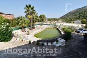 CHALET CON 17 DORMITORIOS, PISCINA, GARAJE, JARDÍN Y BARBACOA photo 0