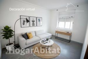 ¡OPORTUNIDAD DE INVERSIÓN! CASA SEMIREFORMADA CON TERRAZA photo 0