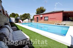 ¡CHALET ESPECTACULAR! AMPLIO Y LUMINOSO CON TERRAZA Y PISCINA photo 0