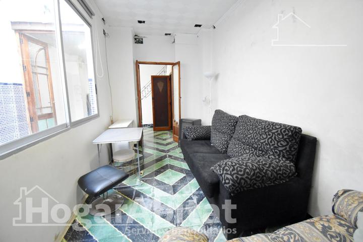 ¡OPORTUNIDAD DE INVERSIÓN! AMPLIA CASA PARA REFORMAR CON TERRAZA Y TRASTERO photo 0