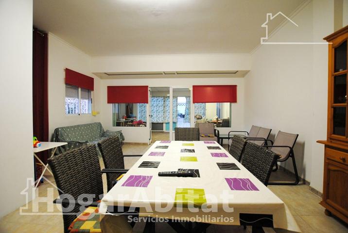 EXTERIOR CON TERRAZA JUNTO A LA PLAYA photo 0