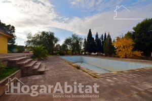 ¡MAGNÍFICO CHALET! MUY AMPLIO Y LUMINOSO CON PISCINA PRIVADA Y TERRAZA photo 0