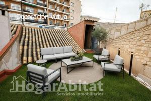 AMPLIA CASA CON TERRAZA PARA REFORMAR photo 0