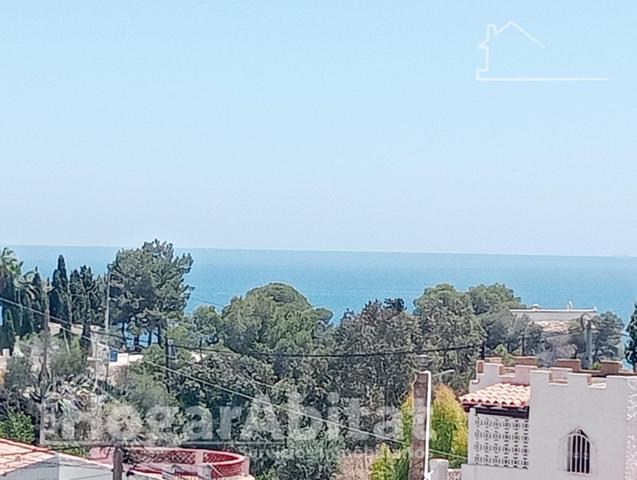 ¡VISTAS AL MAR! CHALET CON GARAJE, TERRAZA Y JARDIN JUNTO A LA PLAYA photo 0