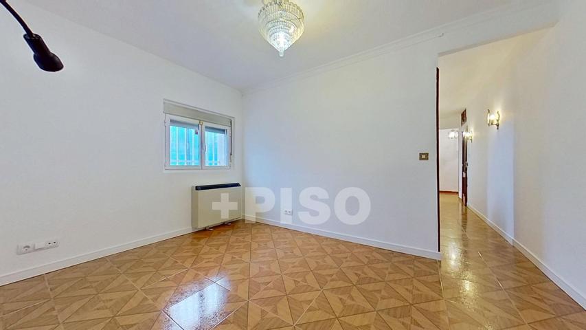 Piso En venta en Vicálvaro, Madrid photo 0