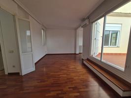  Ático En alquiler en Barrio De Salamanca, Madrid photo 0