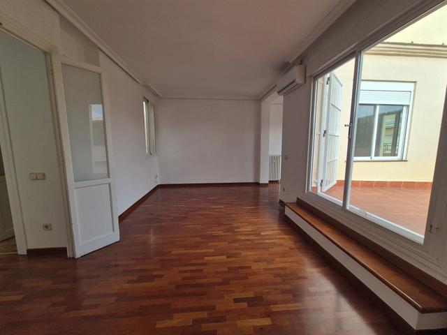  Ático En alquiler en Barrio De Salamanca, Madrid photo 0