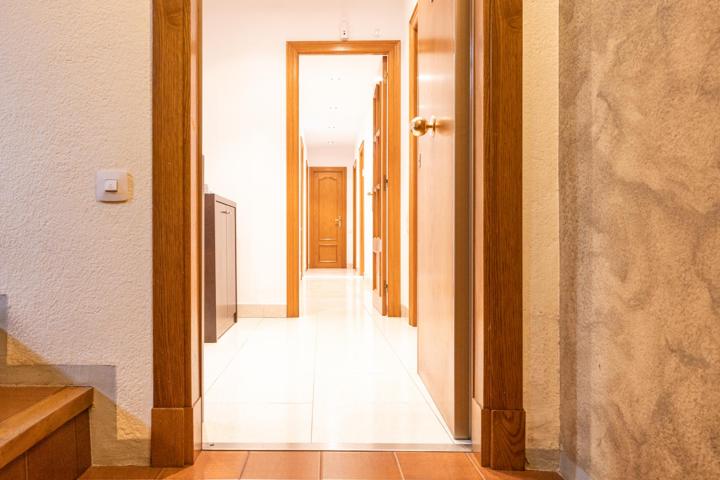 Piso - Vic photo 0