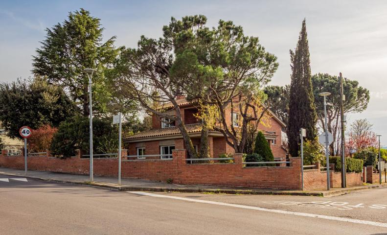 Chalet - Torre - Sant Julià de Vilatorta photo 0