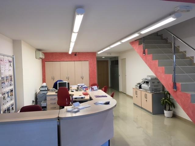Oficina - Hospitalet de Llobregat, l photo 0