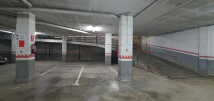 Plaza de aparcamiento - Piera photo 0