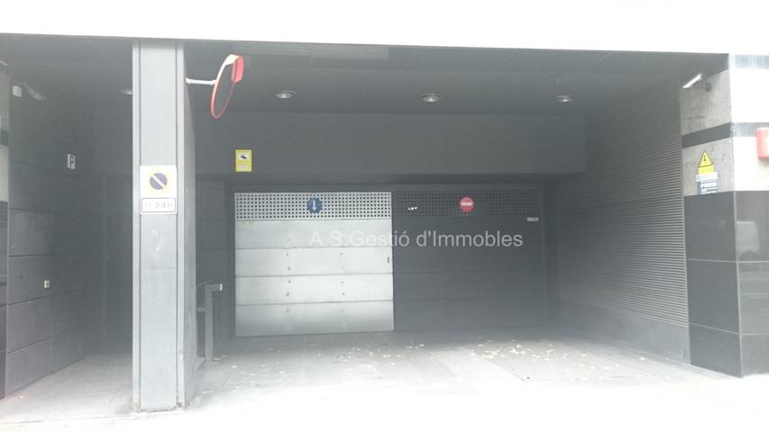 garaje cerrado - Barcelona photo 0