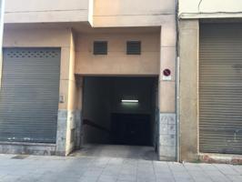 Plaza de aparcamiento - Girona photo 0