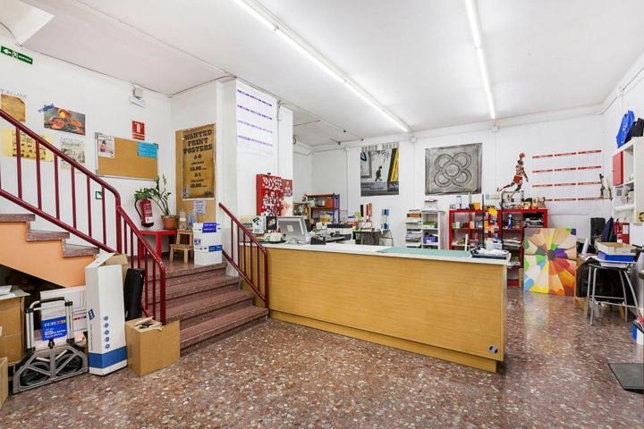 Local comercial - Barcelona photo 0