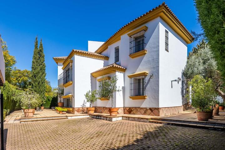 Unifamiliar En venta en El Zaudín - Club De Golf, Bormujos photo 0