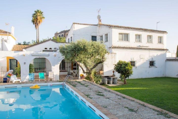 Magnífica casa en Gines. photo 0