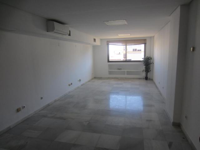 Oficina En alquiler en Cerro Del Águila, Sevilla photo 0