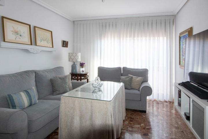 Magnífico piso situado en Triana, en uno de los barrios más emblemáticos y deseados de la ciudad. photo 0