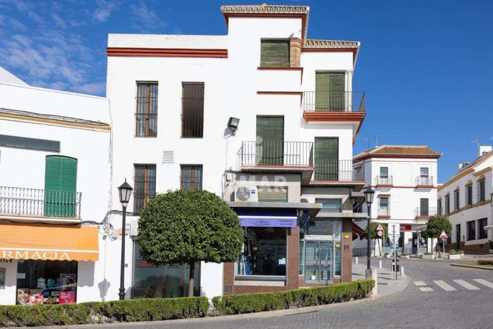 Chalet - Chalet Adosado - Carmona photo 0