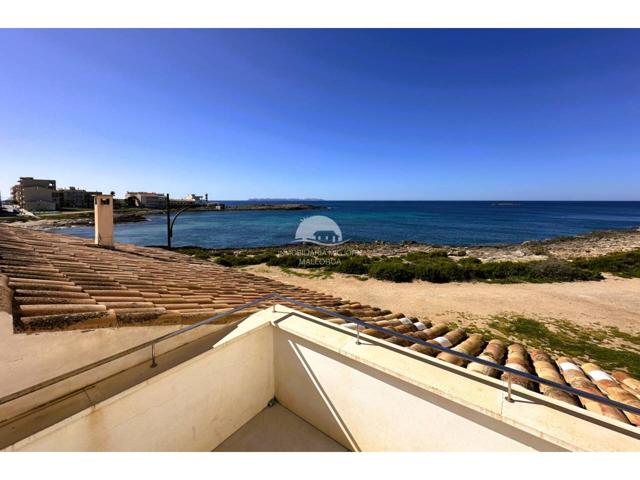 Se vende casa en primera línea de mar en Colonia de Sant Jordi photo 0