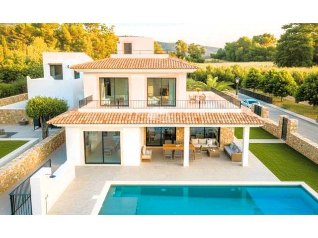 Chalet en venta en Cala Llombards photo 0