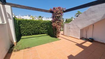 Apartamento en planta baja de 3 dormitorios con orientación oeste junto a la piscina en Naranjos 6, Condado de Alhama photo 0