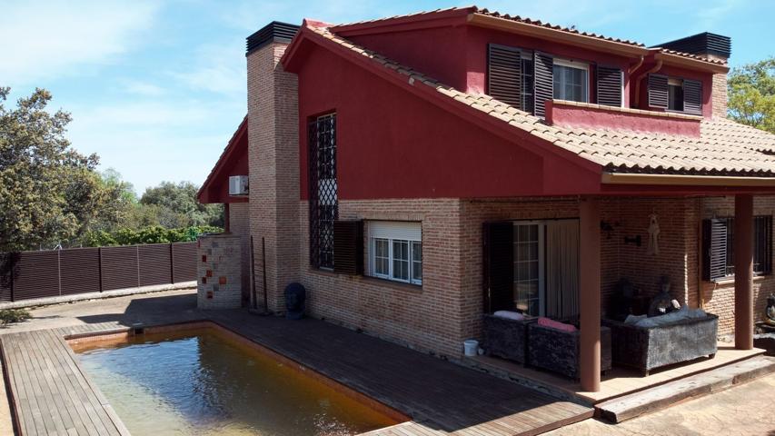 Casa En venta en Manantiales, Casa Amarilla, Galapagar photo 0