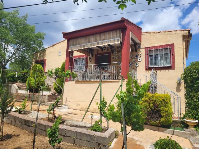 Casa En venta en C. De La Muela, 1, Navaluenga photo 0