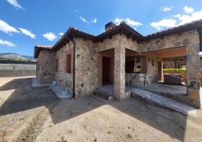 Casa En venta en Calle San Juan, 19, Villanueva De Ávila photo 0