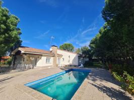 Casa En venta en Calle Duero, 36, El Bosque, Villaviciosa De Odón photo 0