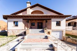 Casa En venta en Calle Romagosa, Jadraque photo 0