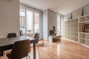 Piso En alquiler en Calle De Leganitos, 24, Centro, Madrid photo 0