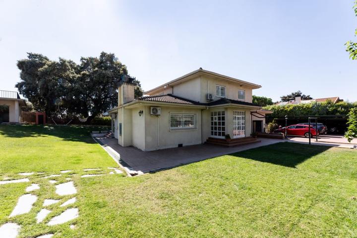 Casa En venta en El Bosque, Villaviciosa De Odón photo 0