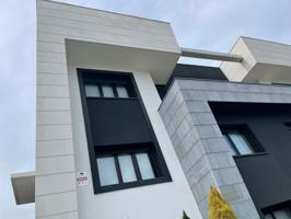 Unifamiliar Pareada En alquiler en Zona Europa, Arroyomolinos photo 0