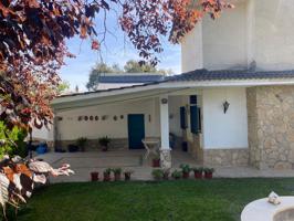 Casa En venta en Av Robledal, 72, Villalbilla photo 0