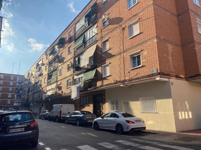 Piso En venta en Calle De La Plaza De Toros, Juan De Austria, Alcalá De Henares photo 0