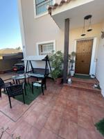 Casa pareada en Intelhorce, con piscina privada. photo 0