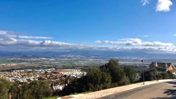 Parcela urbana con impresionantes vistas !! photo 0