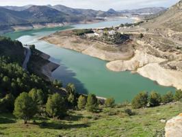Ideal cómo inversión o si desea vivir en un pueblo con encanto como es Iznájar (Córdoba). photo 0