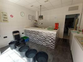 Pescadería y congelados llave en mano funcionando en zona de alta población photo 0