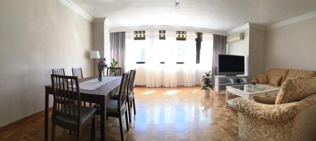 Gran oportunidad !! Gran piso SIN AMUEBLAR a metros del Corte Inglés. photo 0