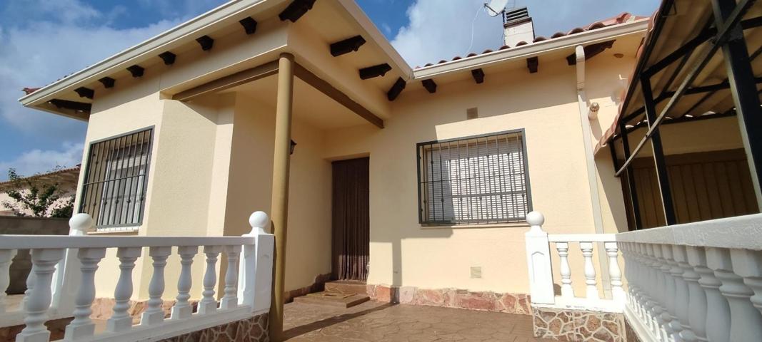 CHALET INDEPENDIENTE EN VENTA ZONA PIOZ photo 0