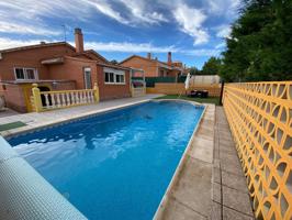 Exclusivas Alcalá vende chalet independiente con piscina en Urbanización Montejaral en Loranca de Ta photo 0