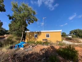 PARCELA DE 5.500 M2 CON CASA DE 100 M2 EN PIOZ photo 0