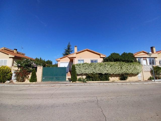!!!! GRAN OPORTUNIDAD DE CHALET EN ZONA PIOZ !!!!! photo 0