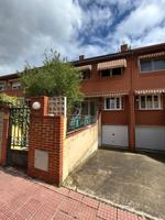 VENTA CHALET ADOSADO photo 0