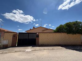 ¡¡¡ GRAN OPORTUNIDAD DE CHALET INDEPENDIENTE EN ZONA PIOZ !!!! photo 0