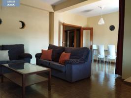 PISO DE ALQUILER ZONA REINA MERCEDES photo 0