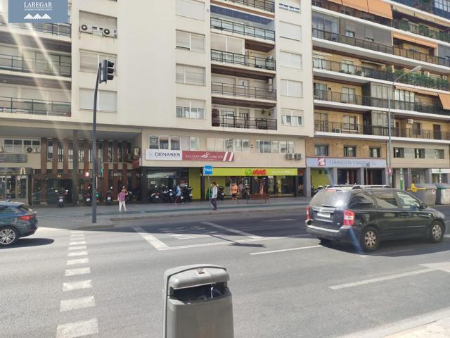 OFICINA EN ALQUILER EN AVENIDA REPÚBLICA ARGENTINA photo 0